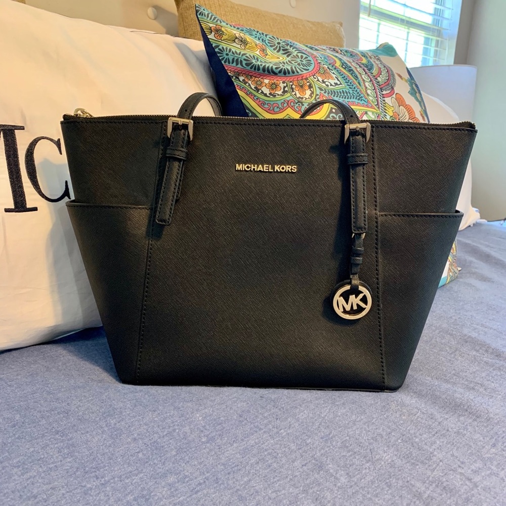 Michael Kors Jet Set Handbag EUC